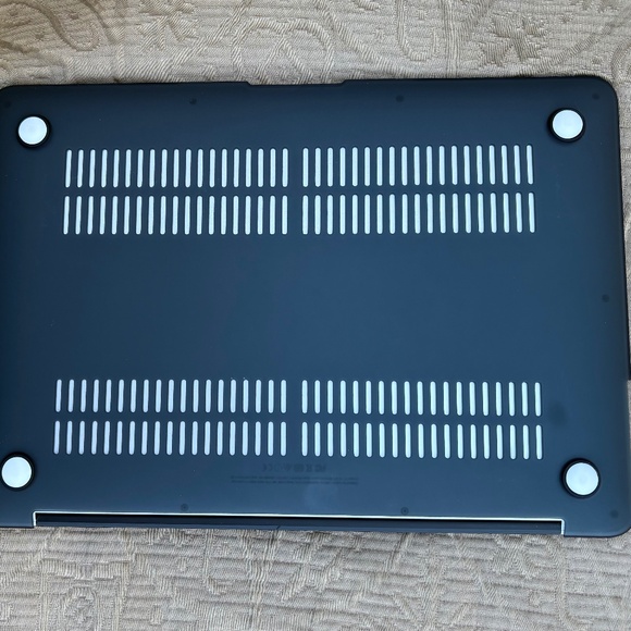 2017 Apple MacBook Air A1466 13.0" i5-5350U@1.80GHz 8GB RAM 121GB SSD Monterey - Picture 2 of 8
